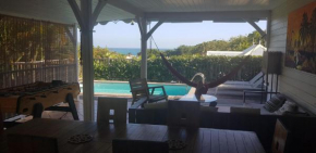 Villa vue mer, piscine, plage à pied